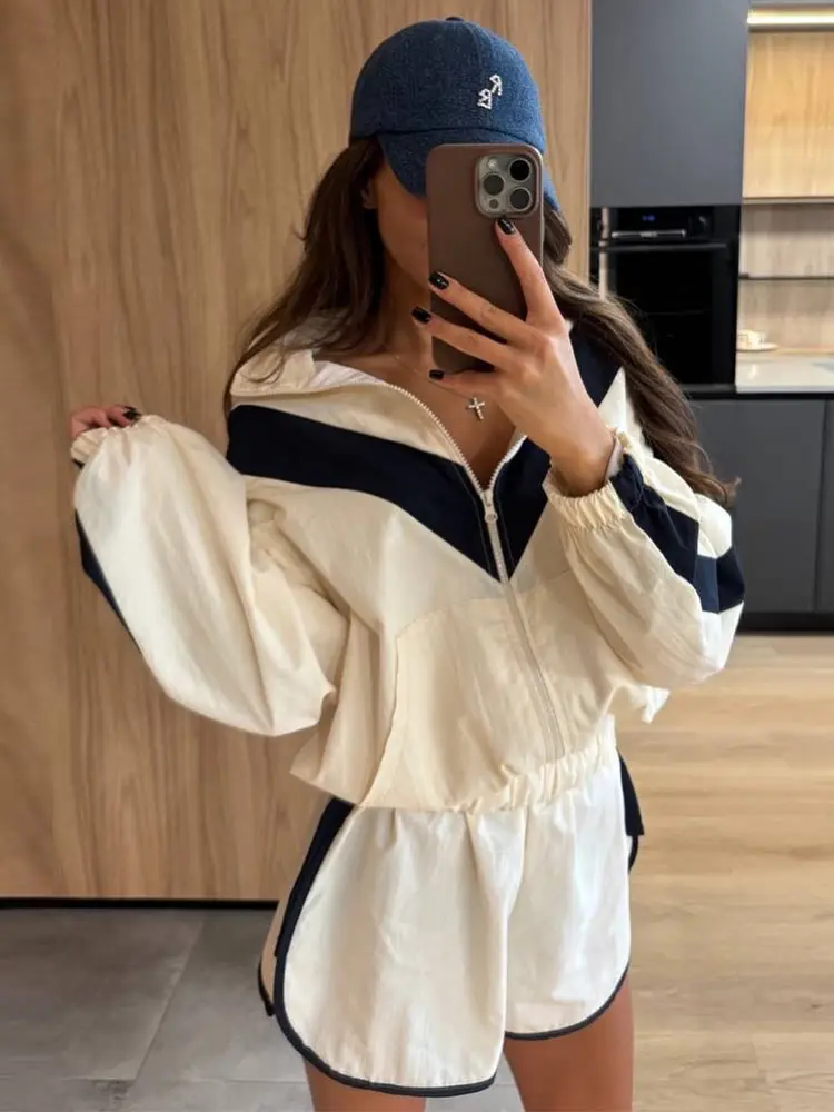 Contrast Shorts Two Piece Set  - огляд і ціна Sewing Jackets